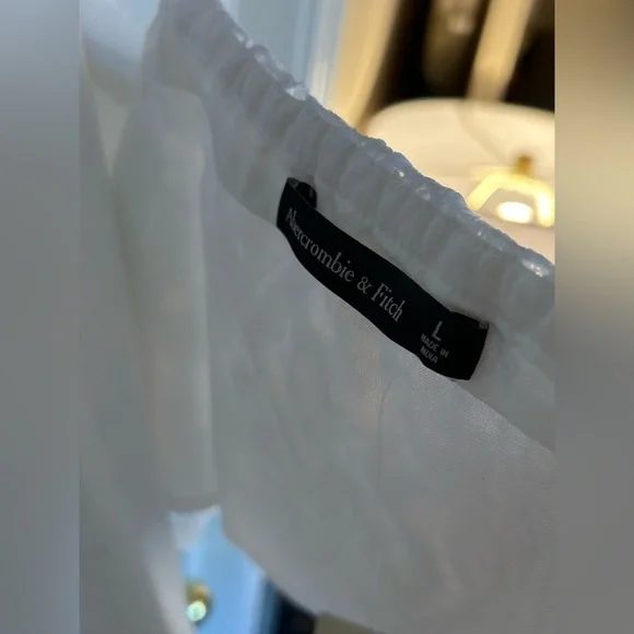 NWT White Lace High Neck Cropped Cami Abercrombie & Fitch Size Large - Picture 8 of 10